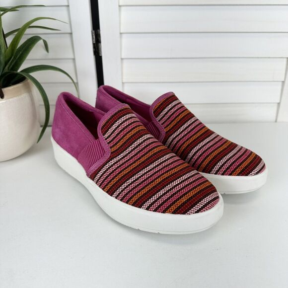 Clarks Collection 10 W Layton Petal Fuchsia Stripe Slip On Sneaker Comfort Shoe - Picture 2 of 9
